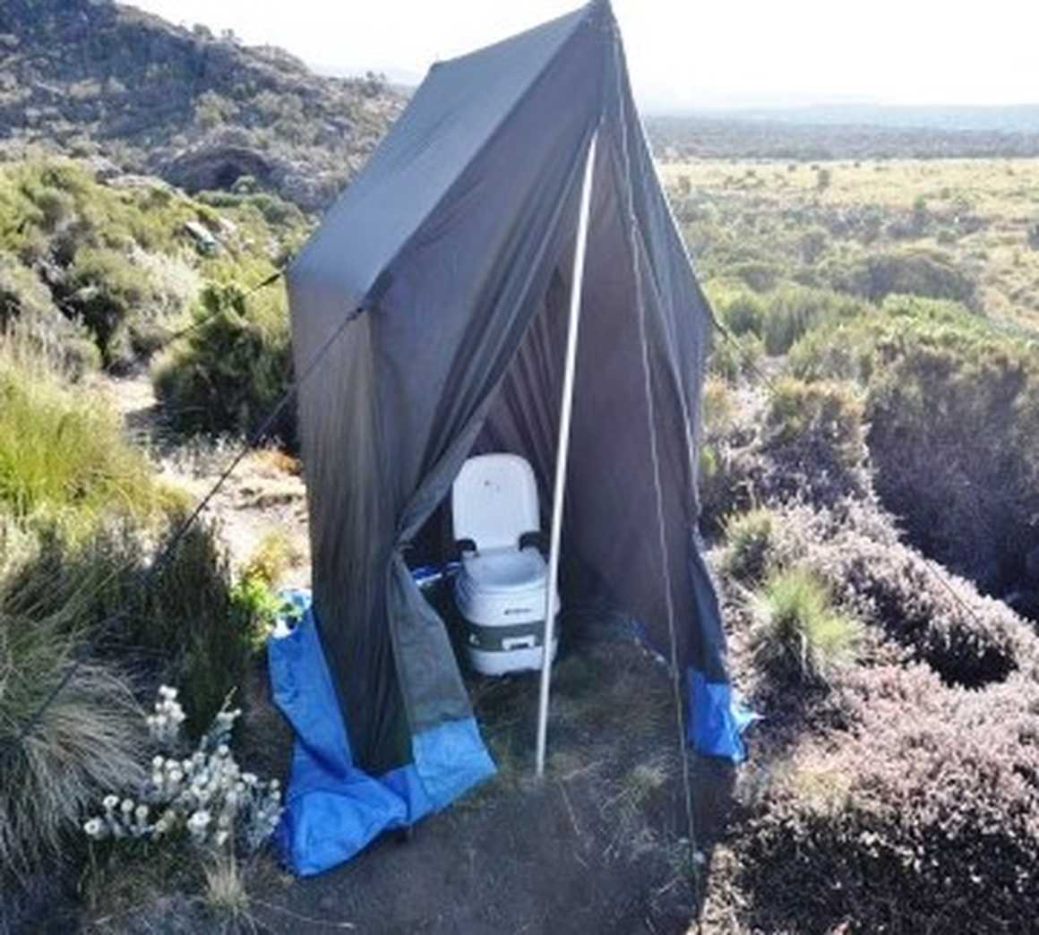 PORTABLE TOILET
